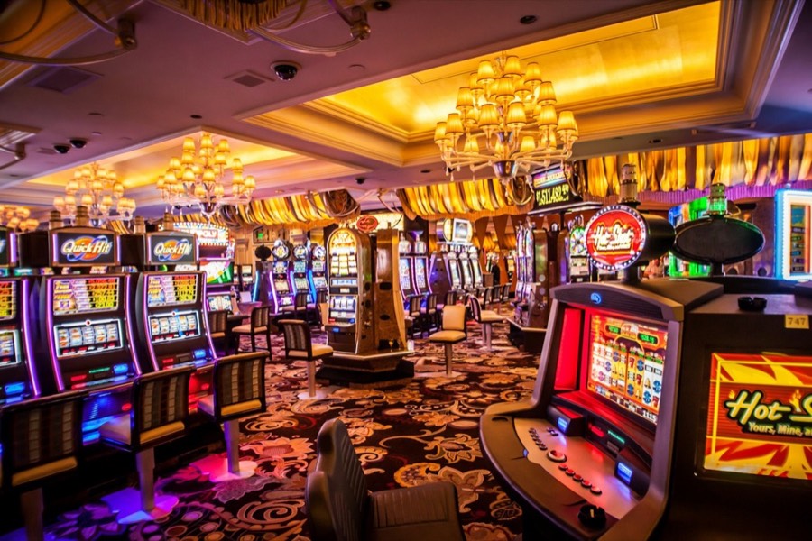 VLT Corner